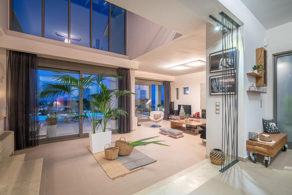 Akemi Luxury Villa ซีลีวี ภายนอก รูปภาพ