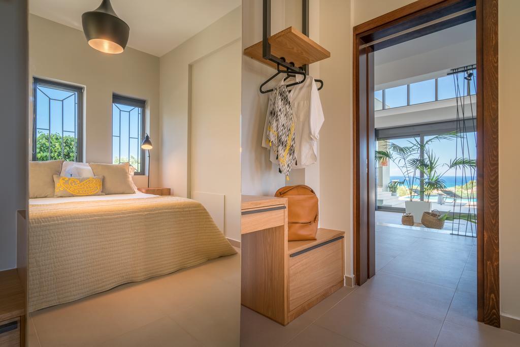 Akemi Luxury Villa ซีลีวี ภายนอก รูปภาพ